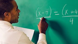 como contratar professores